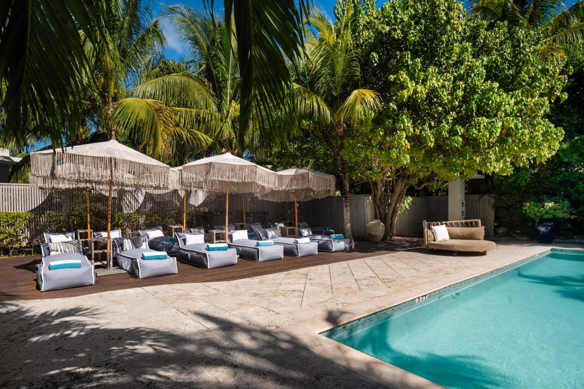 The Oasis At Grace Bay Hotel Bagian luar foto